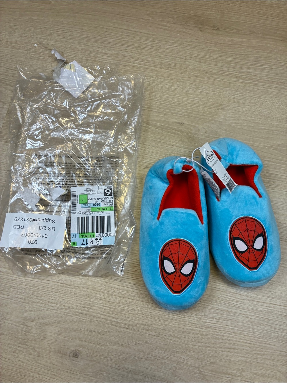 NEW Disney Collection Spider-Man Blue Plush Slip-On Slippers 2/3